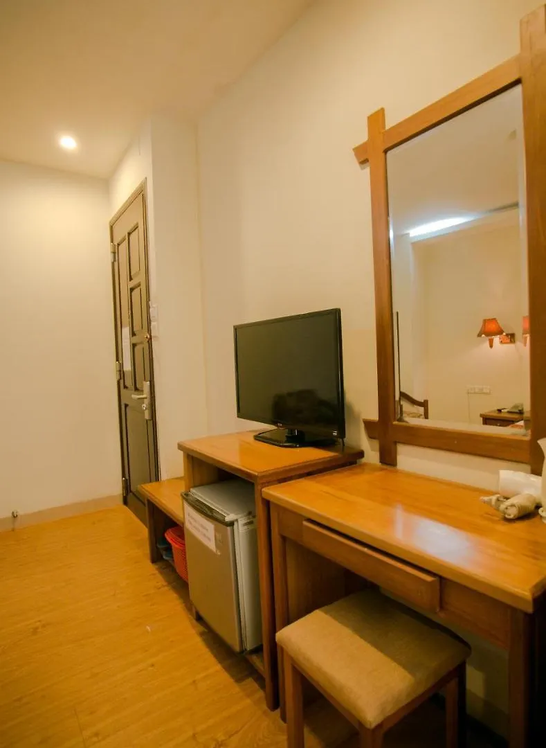 Golden Sea Hotel Nha Trang 3*,